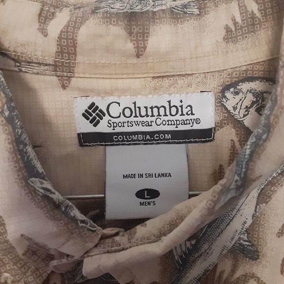 Columbia Sportswear Shirt Mens Large Beige Fish Print Short Sleeve Button Hiking - Picture 4 of 8